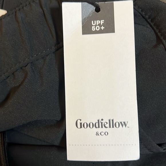 Set of Goodfellow & Co. Tech Jogger Shorts. - Picture 6 of 9
